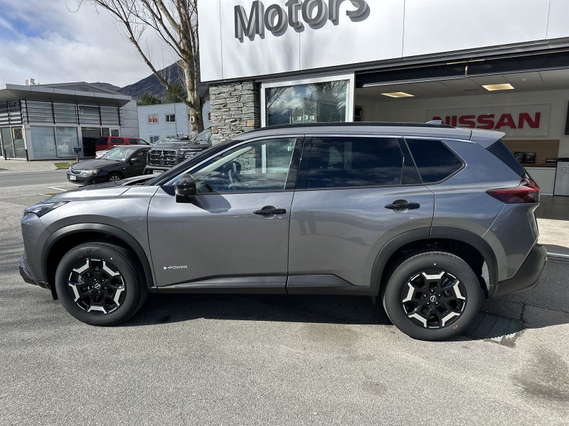 2025 Nissan X-Trail N-TREK e-Power image 3