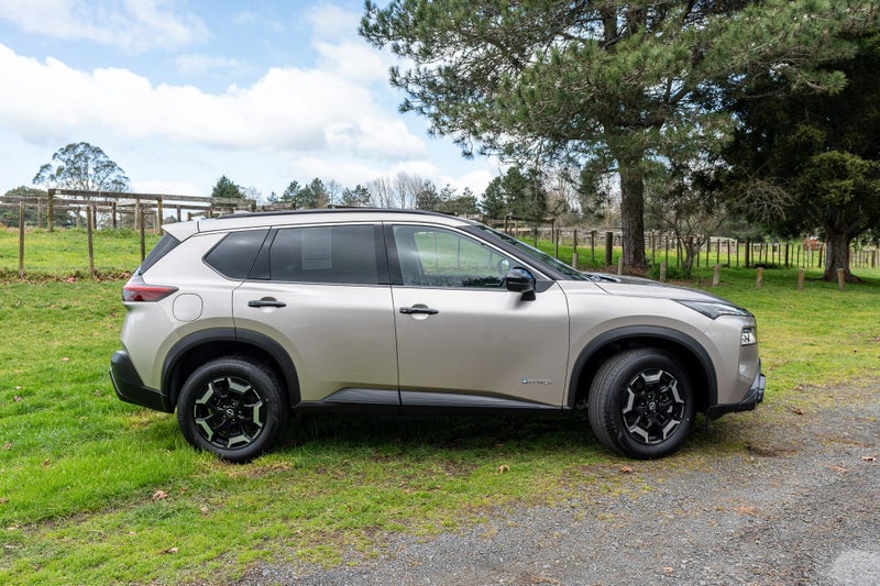 2025 Nissan X-Trail N-TREK e-POWER image 3