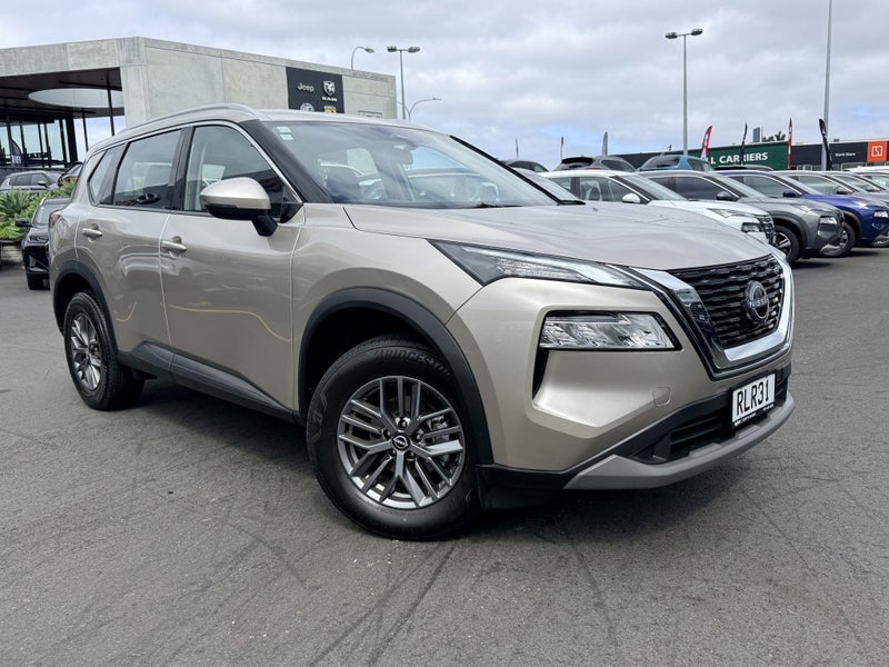 2025 Nissan X-Trail ST 2.5 2WD image 4
