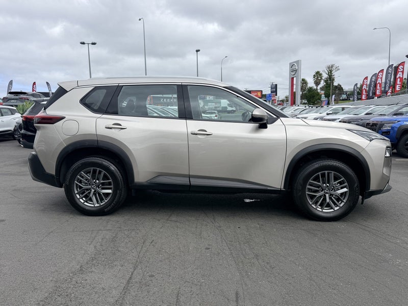 2025 Nissan X-Trail ST 2.5 2WD image 5