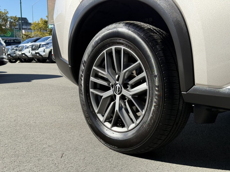 2025 Nissan X-Trail ST 2.5P/4WD image 5