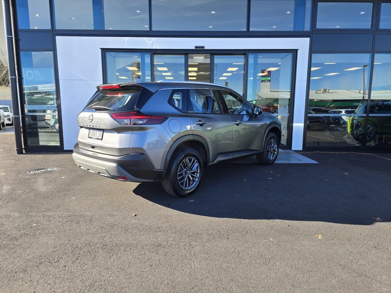2025 Nissan X-Trail ST 2.5P/4WD/CVT image 2