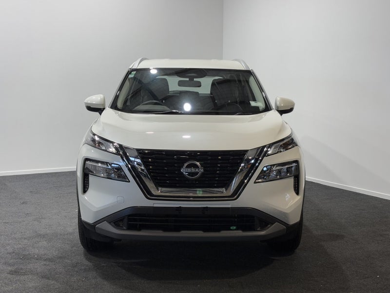 2025 Nissan X-Trail ST 4WD 7 seat image 2