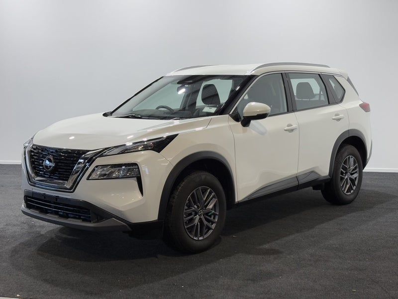 2025 Nissan X-Trail ST 4WD 7 seat image 3