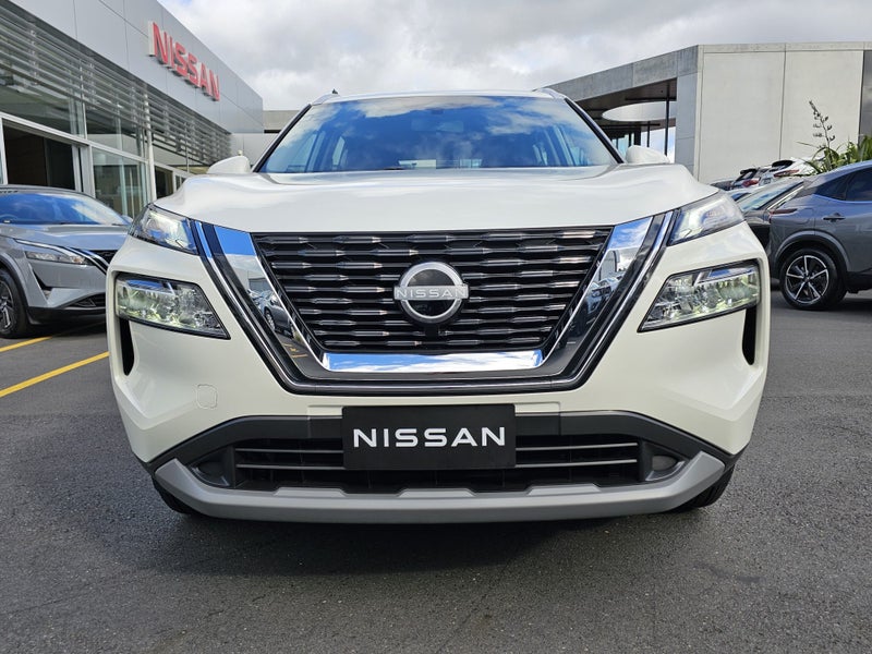 2025 Nissan X-Trail ST 4WD image 2