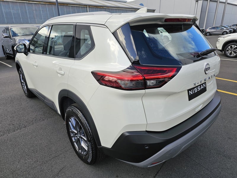 2025 Nissan X-Trail ST 4WD image 5