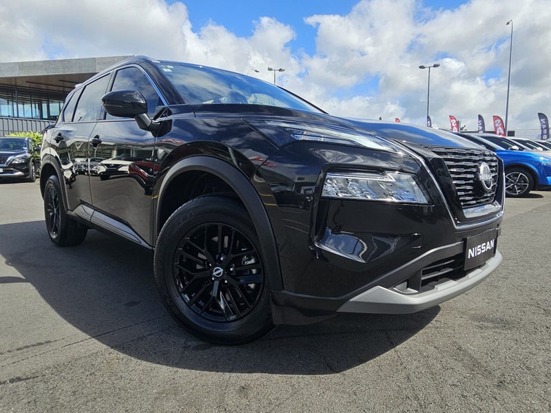 2025 Nissan X-Trail ST 4WD BLACK EDITION image 4