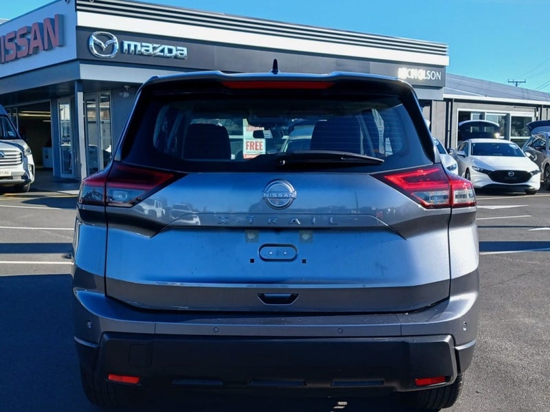 2025 Nissan X-Trail ST image 5