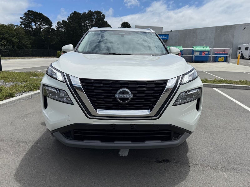 2025 Nissan X-Trail ST-L 2.5 4WD 7 Seater image 2