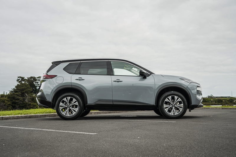 2025 Nissan X-Trail St-l 2WD image 4