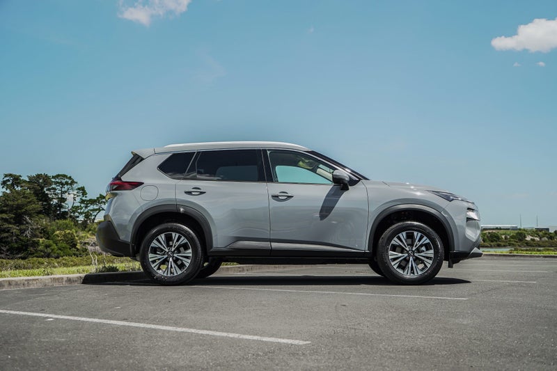 2025 Nissan X-Trail ST-L 4WD image 4