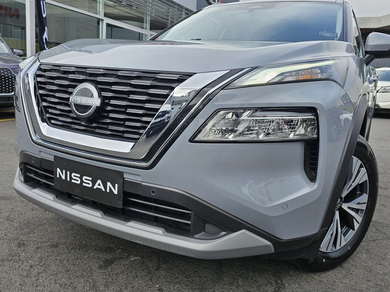 2025 Nissan X-Trail ST-L 4WD/7 SEATER image 3