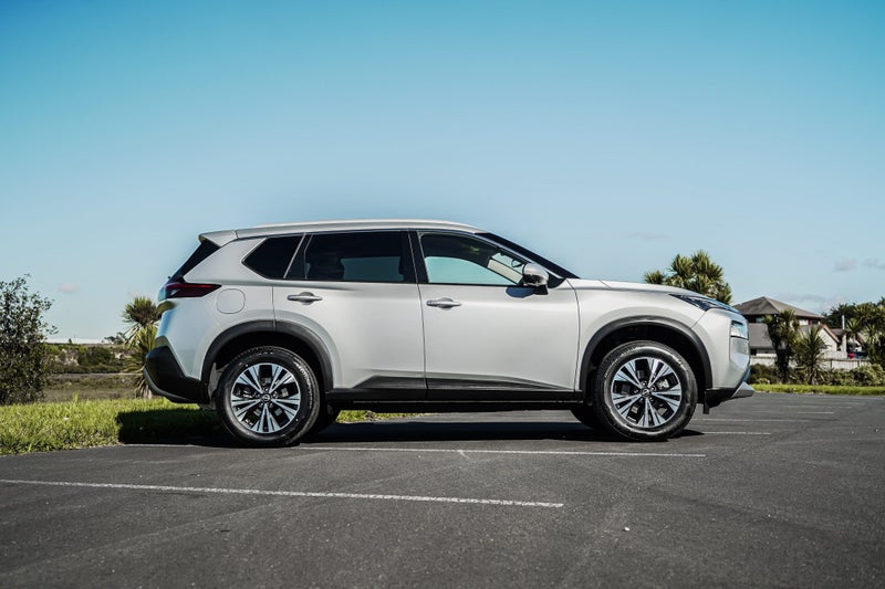 2025 Nissan X-Trail ST-L 4WD AUTO image 4