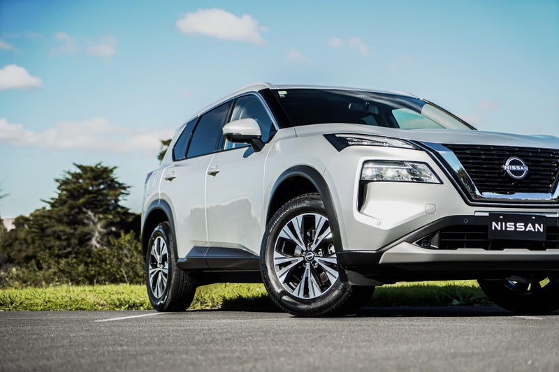 2025 Nissan X-Trail ST-L 4WD AUTO image 5
