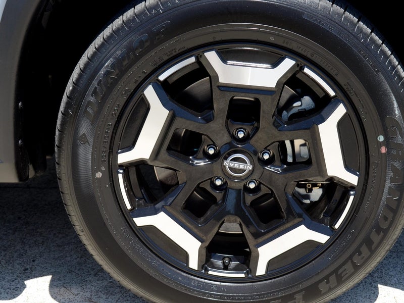 2025 Nissan X-Trail ST-L e-Power 4WD image 4