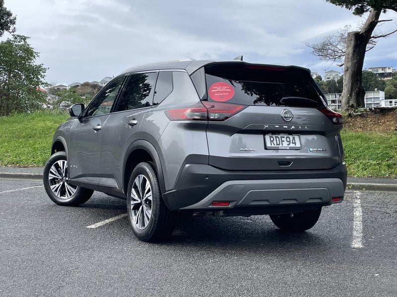 2025 Nissan X-Trail ST-L e-Power Hybrid image 2