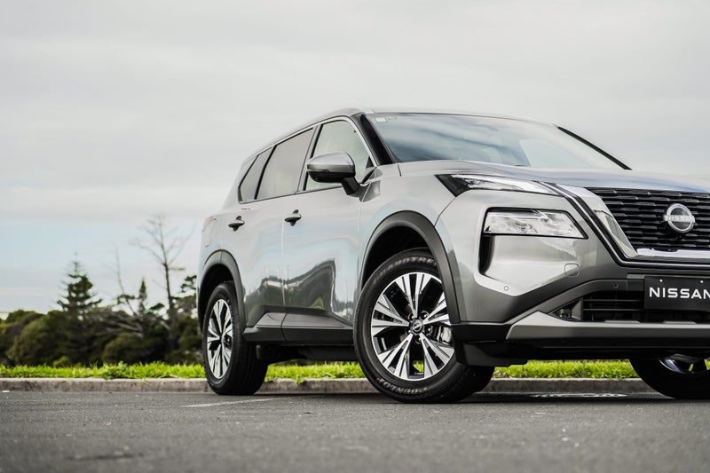 2025 Nissan X-Trail ST-L PETROL 2WD image 5