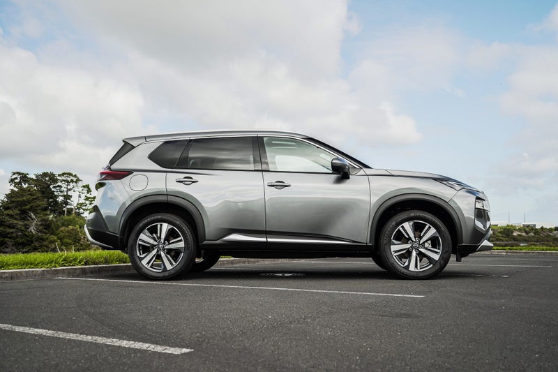 2025 Nissan X-Trail Ti-L 2.5 PETROL image 4