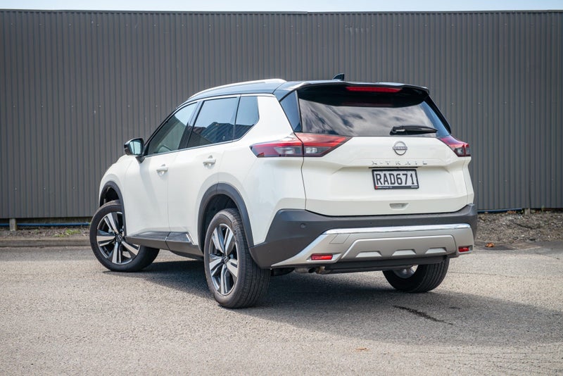 2025 Nissan X-Trail TI-L 2.5L 4WD 5 Seater image 2