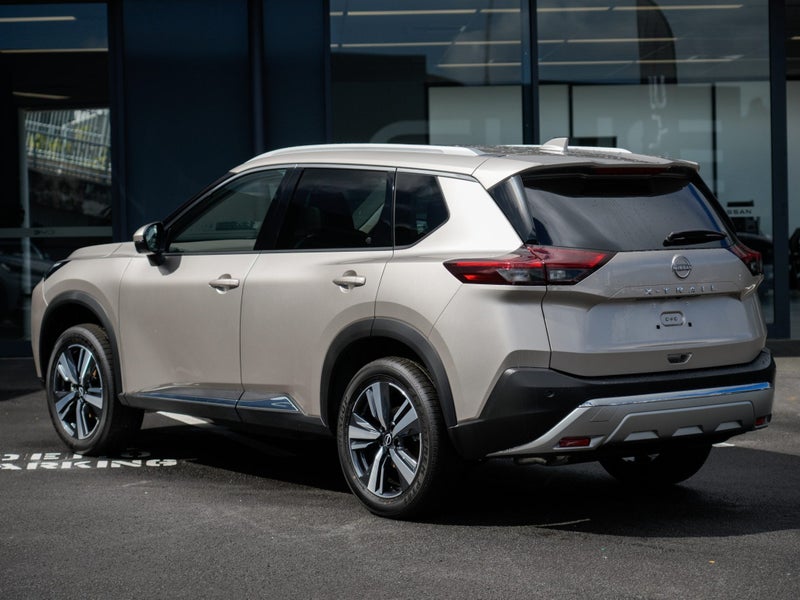 2025 Nissan X-Trail Ti-L 2.5L 4WD SUV image 2