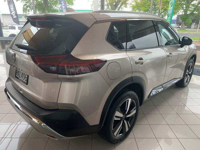 2025 Nissan X-Trail TI-L 2.5P/4WD/CVT image 2