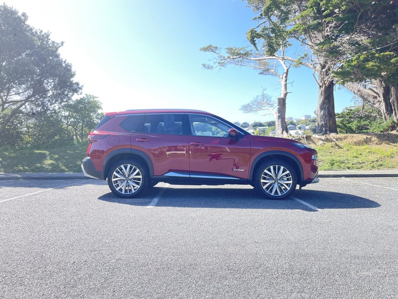 2025 Nissan X-Trail Ti-L E-Power 1.5L 4WD Hybrid image 3