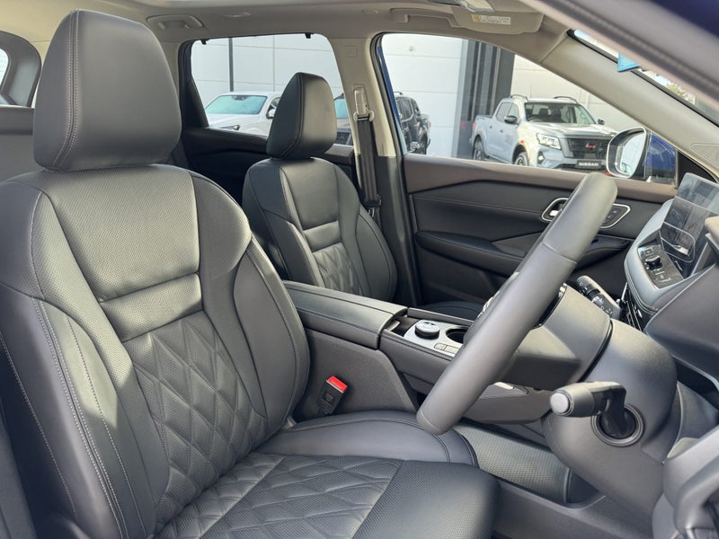 2025 Nissan X-Trail Ti-L E-Power 1.5Peh HYBRID... image 5
