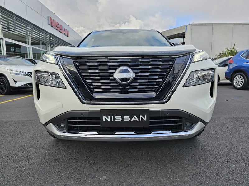 2025 Nissan X-Trail Ti-L E-POWER MIDNIGHT EDITION image 3