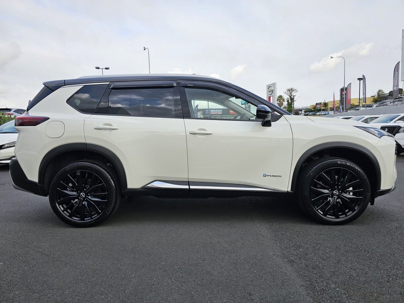 2025 Nissan X-Trail Ti-L E-POWER MIDNIGHT EDITION image 5