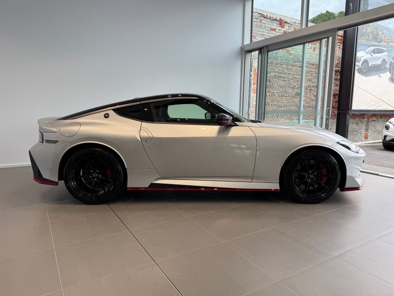 2025 Nissan Z Nismo 3.0 V6 Twin Turbo image 5
