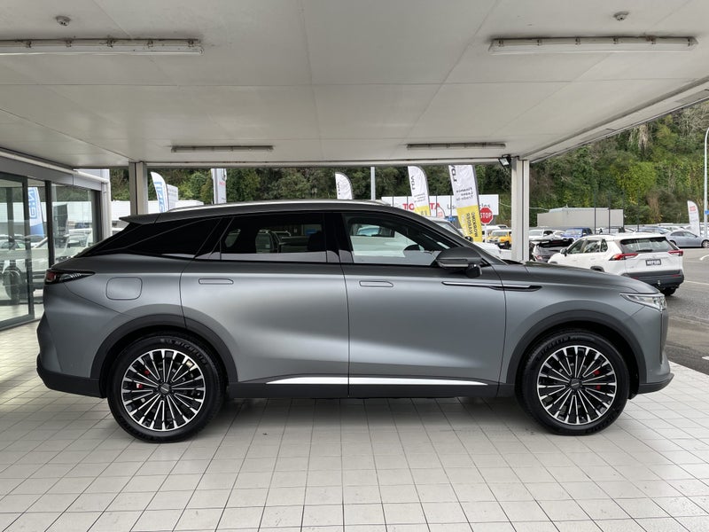 2025 Omoda 9 O9 PHEV/AWD/HD image 2