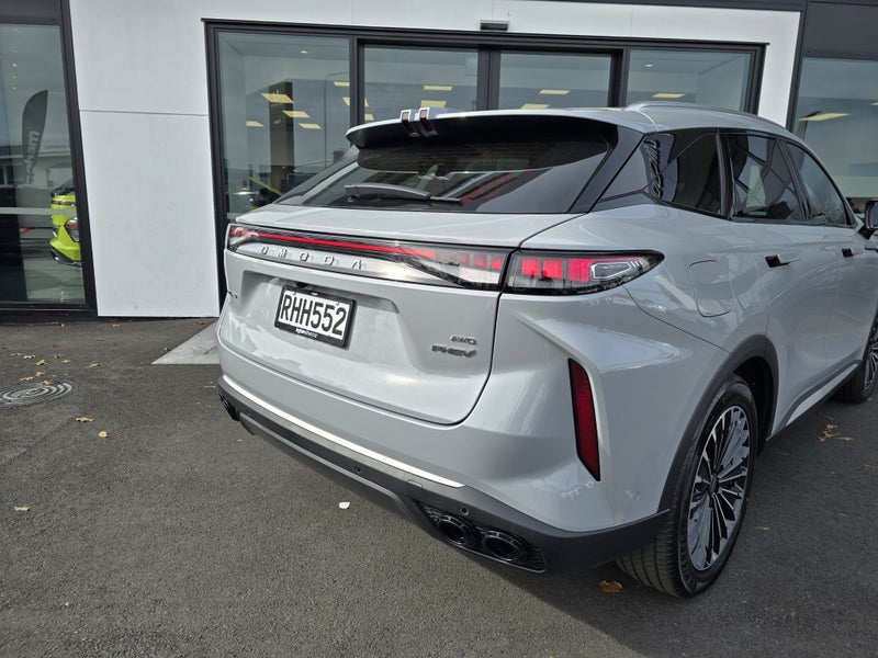 2025 Omoda 9 PHEV/AWD/HD image 4