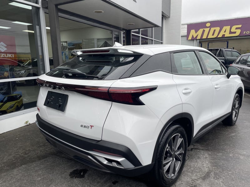 2025 Omoda C5 1.5T BX 2WD image 5