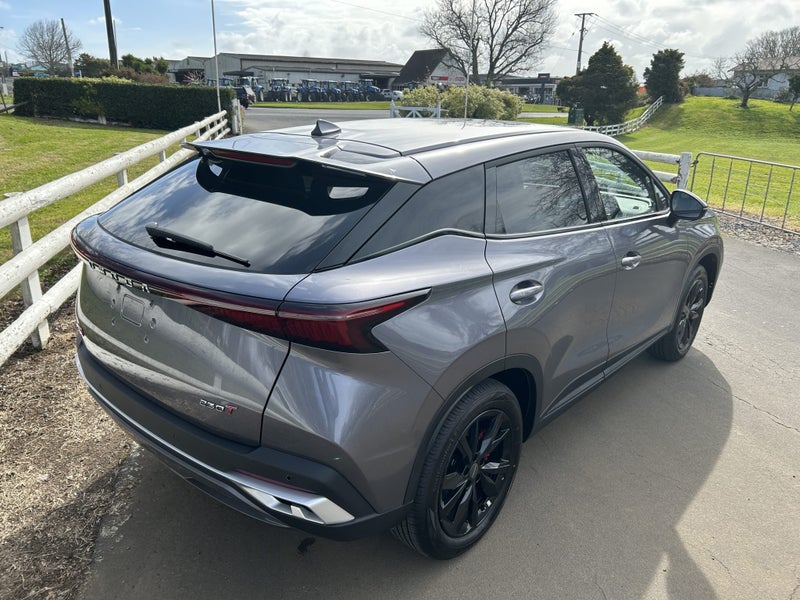 2025 Omoda C5 1.5T EX FWD image 4