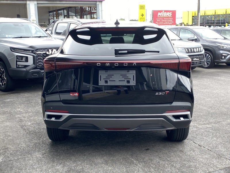 2025 Omoda C5 1.5T EX FWD image 3