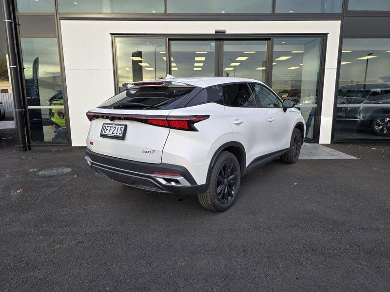 2025 Omoda C5 EX 1.5PT/9CVT image 2