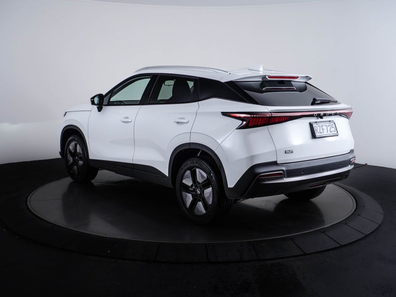 2025 Omoda E5 EX 58.9kWh image 5
