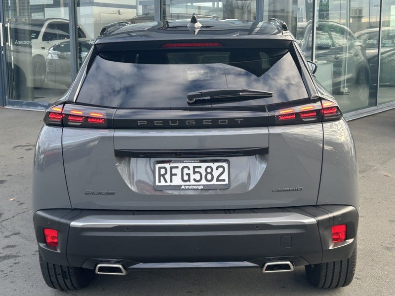 2025 Peugeot 2008 GT 1.2L HYBRID image 3