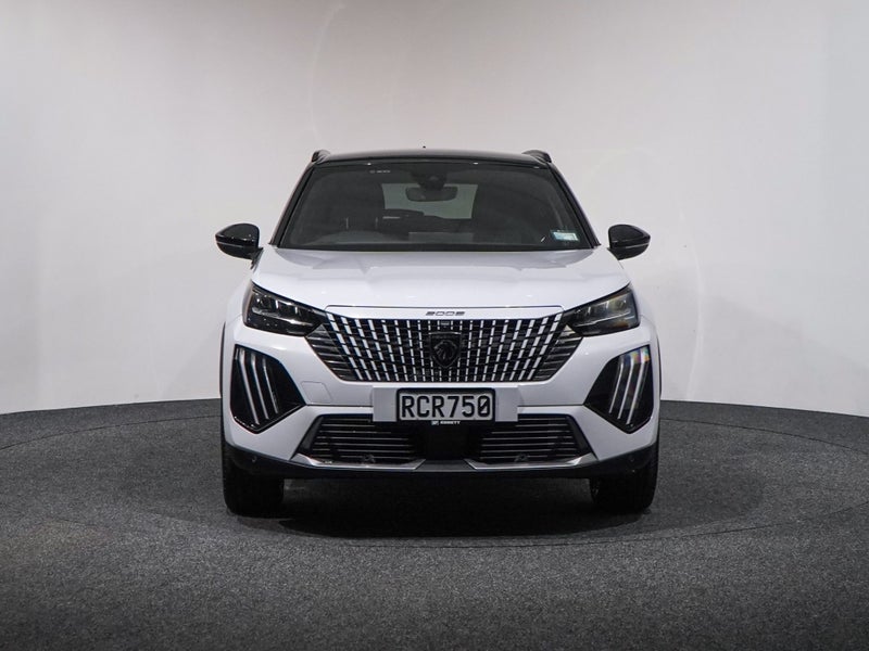 2025 Peugeot 2008 GT MHEV SUV image 2