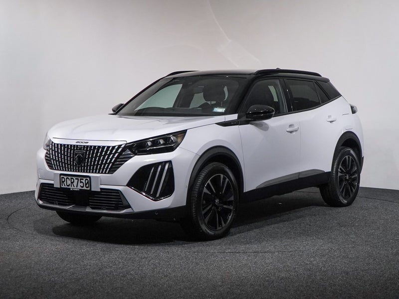 2025 Peugeot 2008 GT MHEV SUV image 3