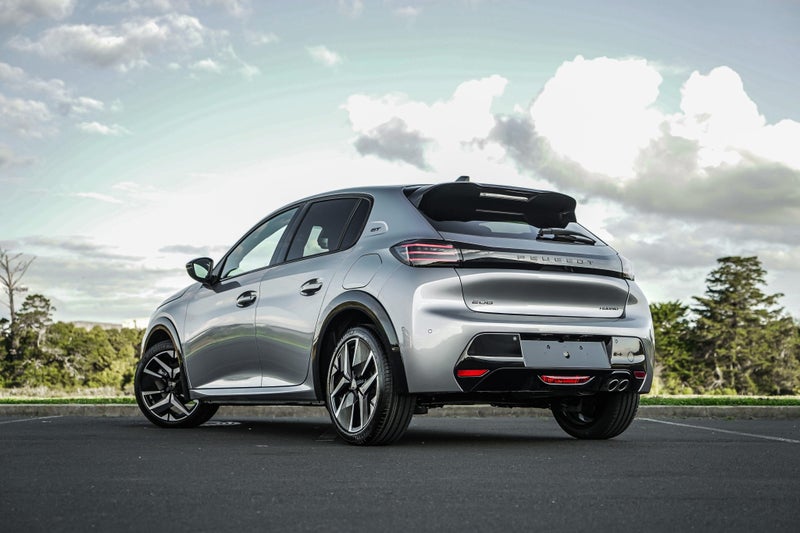2025 Peugeot 208 Gt 1.2 Petrol Hybrid image 3