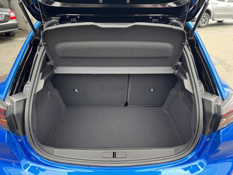 2025 Peugeot 208 GT 1.2L Mild Hybrid image 5