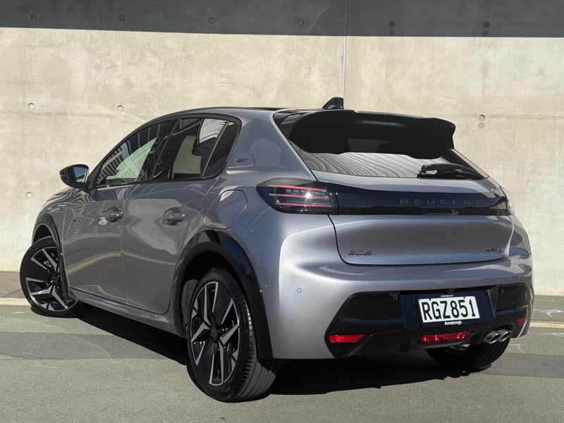 2025 Peugeot 208 Gt 1.2Pmht/6Am image 2