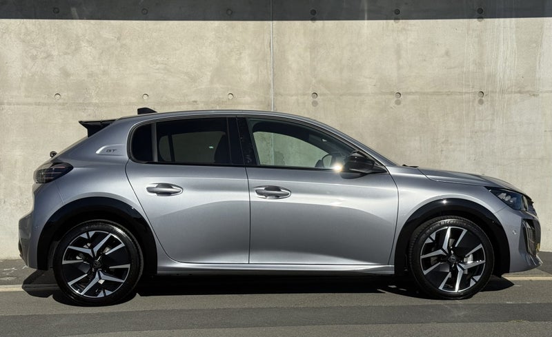 2025 Peugeot 208 Gt 1.2Pmht/6Am image 3