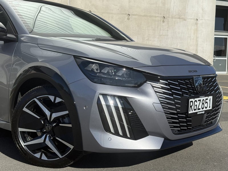 2025 Peugeot 208 Gt 1.2Pmht/6Am image 4