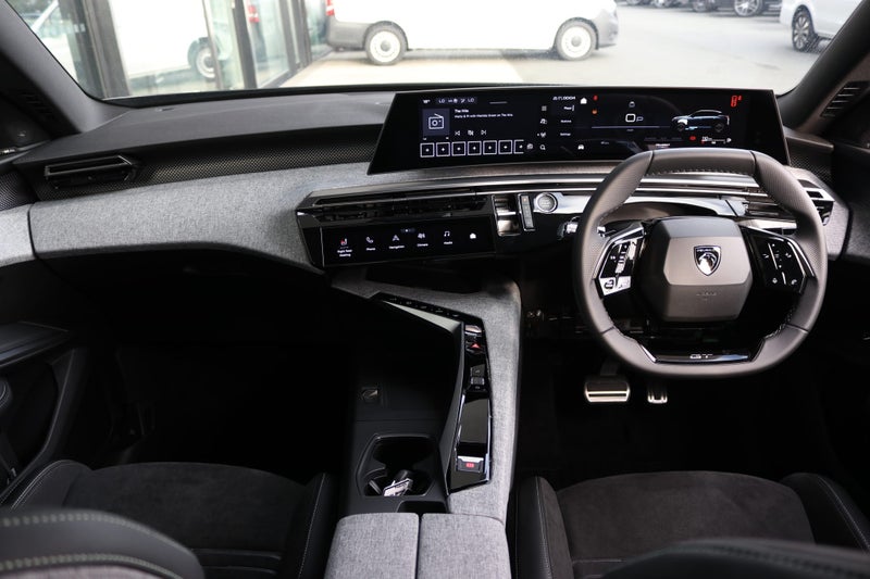 2025 Peugeot 3008 GT 1.2P Hybrid 6AT - NZ New image 5