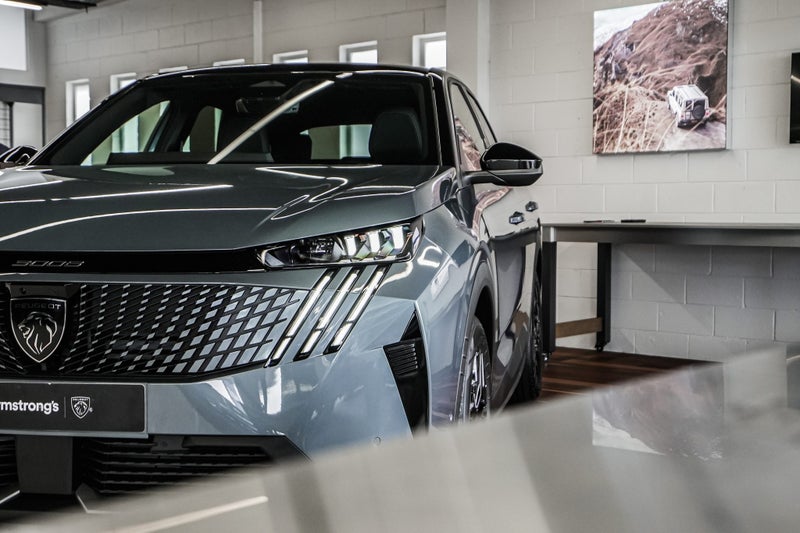 2025 Peugeot 3008 GT 1.2PMHT/6AT image 5