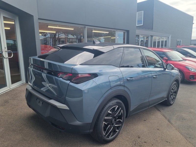 2025 Peugeot 3008 GT 1.2PMHT/6AT image 4
