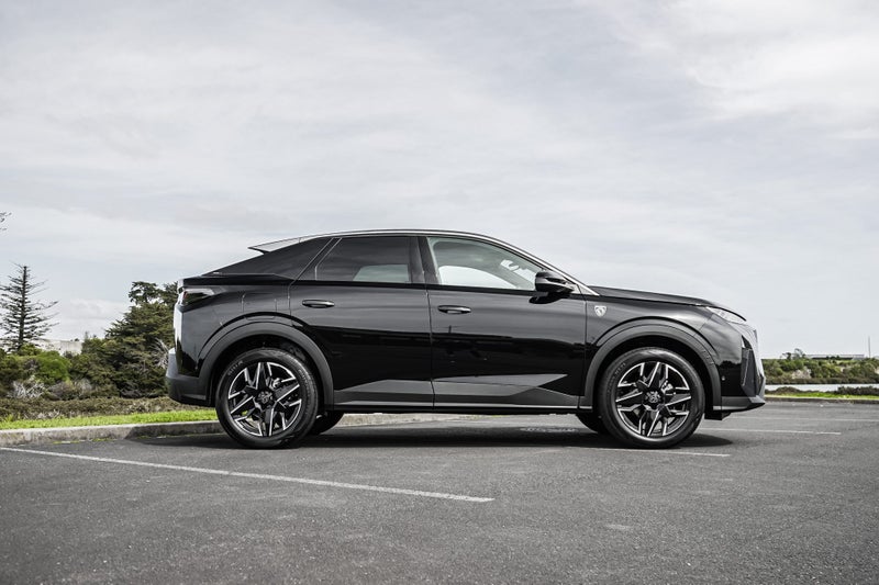 2025 Peugeot 3008 GT 1.2Pmht/6At image 3