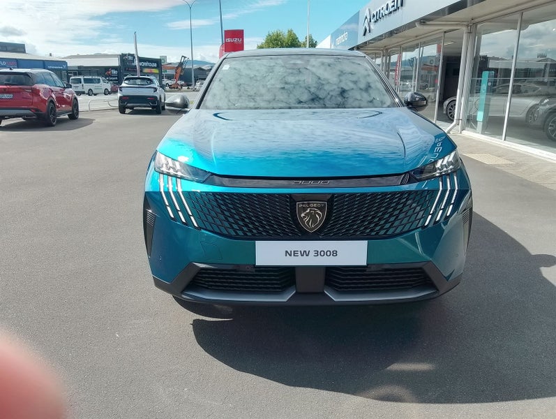 2025 Peugeot 3008 GT image 2